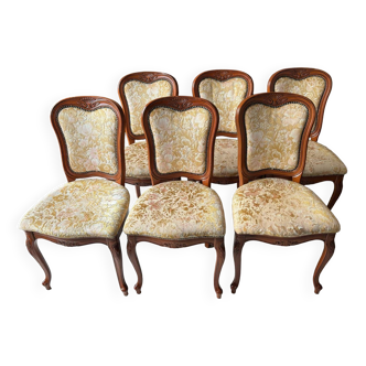 Set of 6 wooden chairs