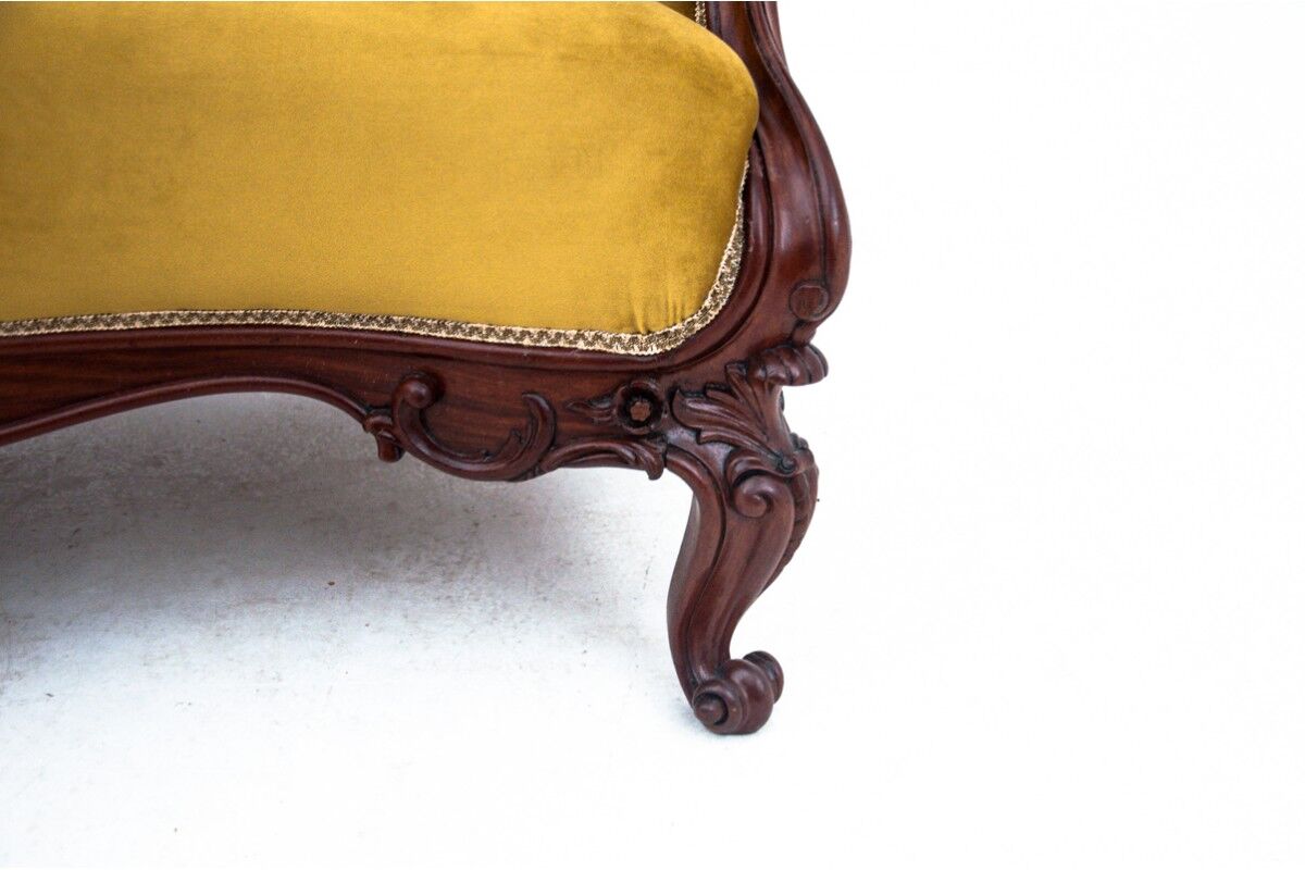Rococo sofa, France, around 1900 after renovation