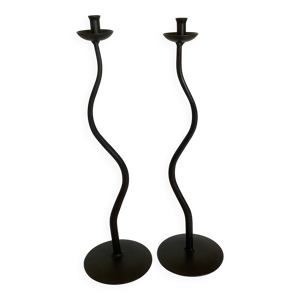 Paire de bougeoirs noirs