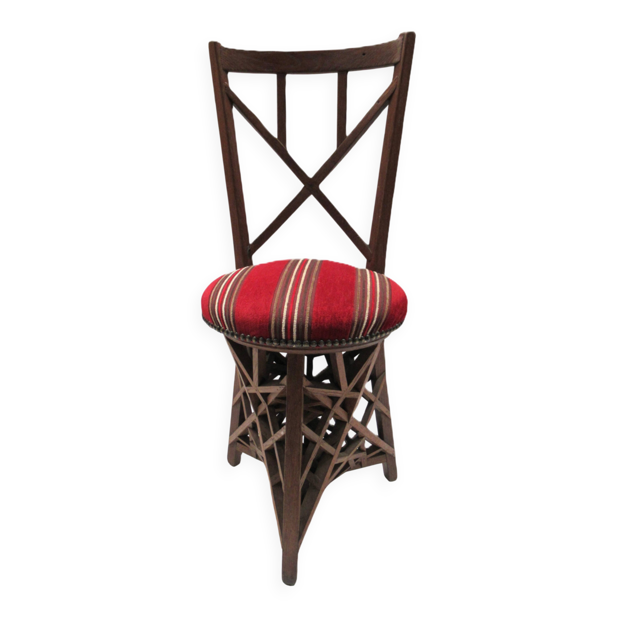 Chaise, chef-d’œuvre de maîtrise d’un compagnon charpentier, fin du XIX