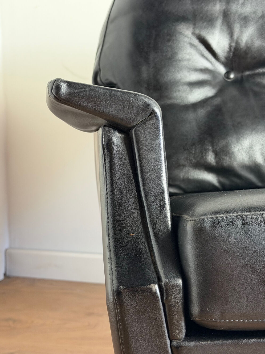Vintage armchair published by Möbel Mann – elegant black