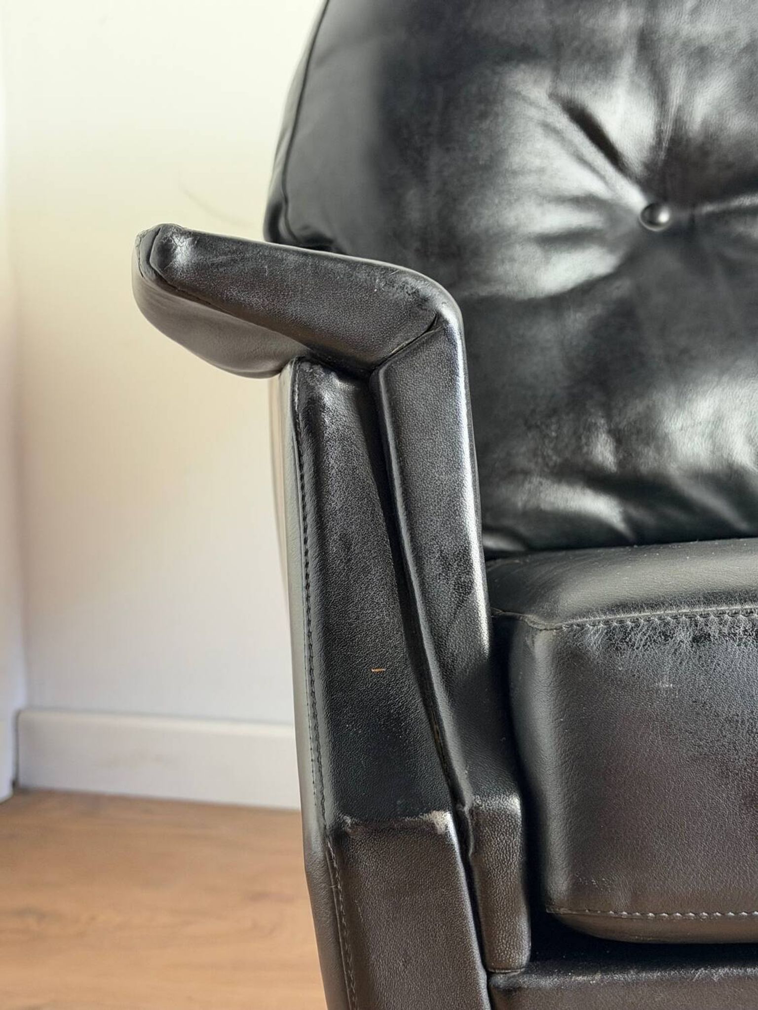 Vintage armchair published by Möbel Mann – elegant black