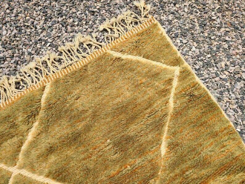 Large ochre and mustard Moroccan Mrirt rug 350x300 cm – diamond pattern