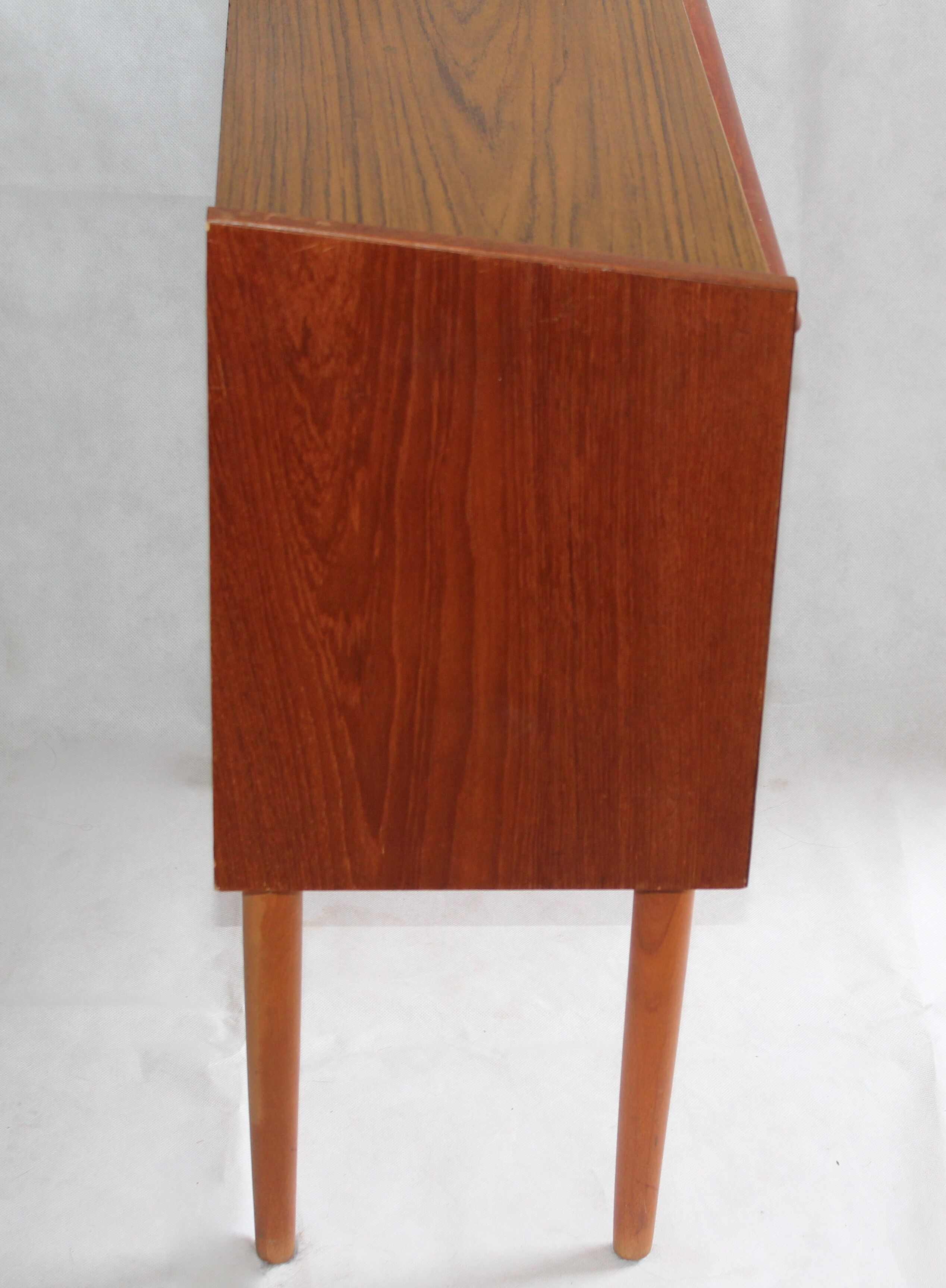 Scandinavian bedside 1950