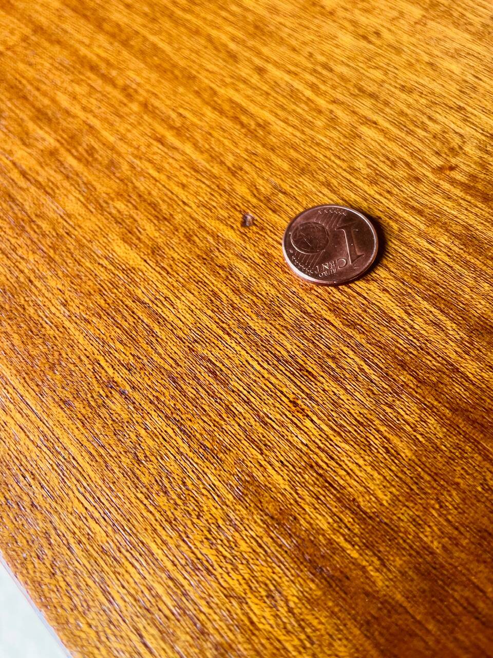 Vintage teak chest of drawers with 4 drawers, circa 1960s/1970s.