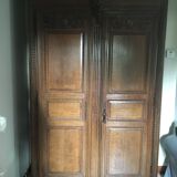 Norman wardrobe in solid oak pegged