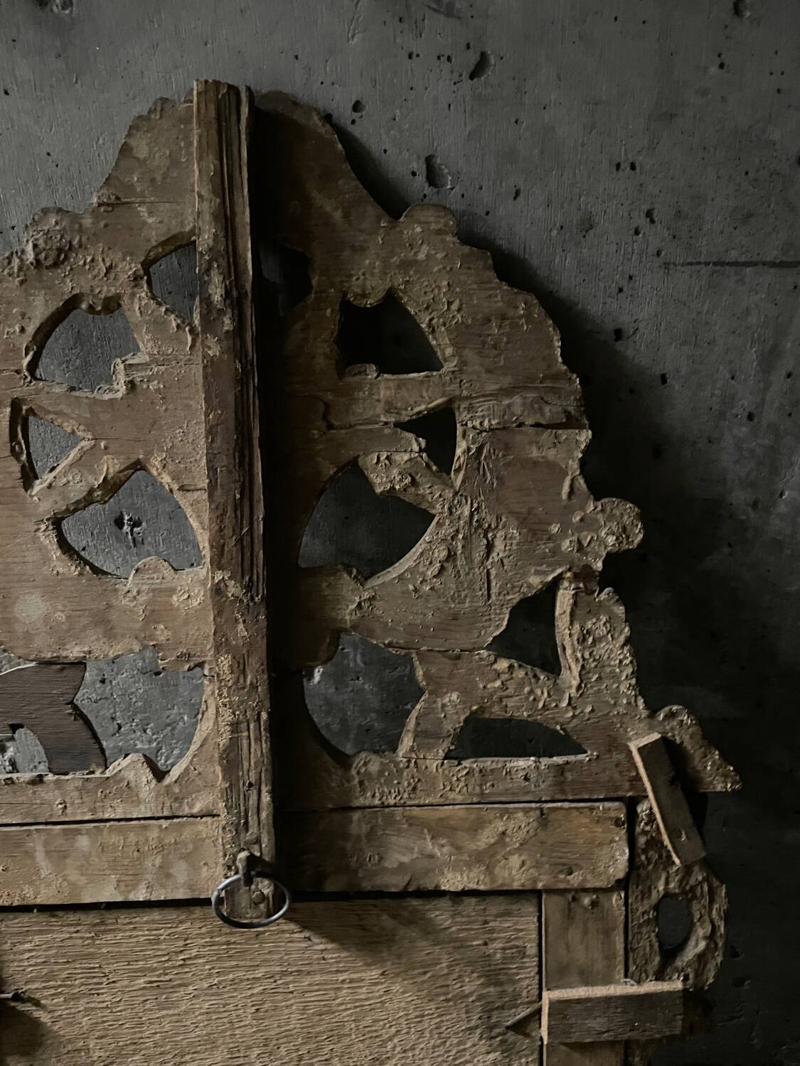 Folk art, Louis XVI style gilded mirror, 18th century