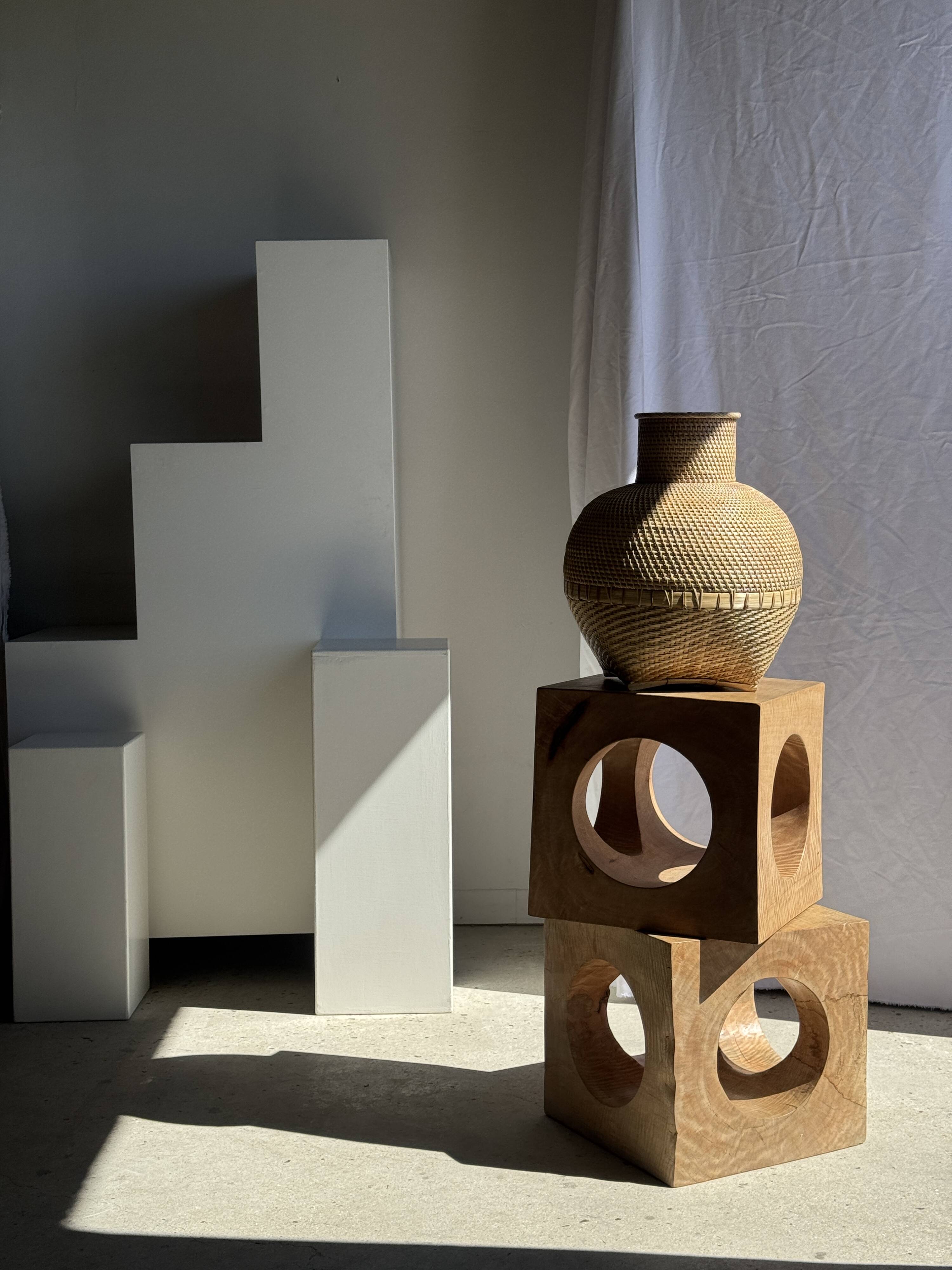 Coffee table, or openwork cubic stool in natural monoxyle mango wood H40.