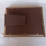 Chiseled gold pose photo frame