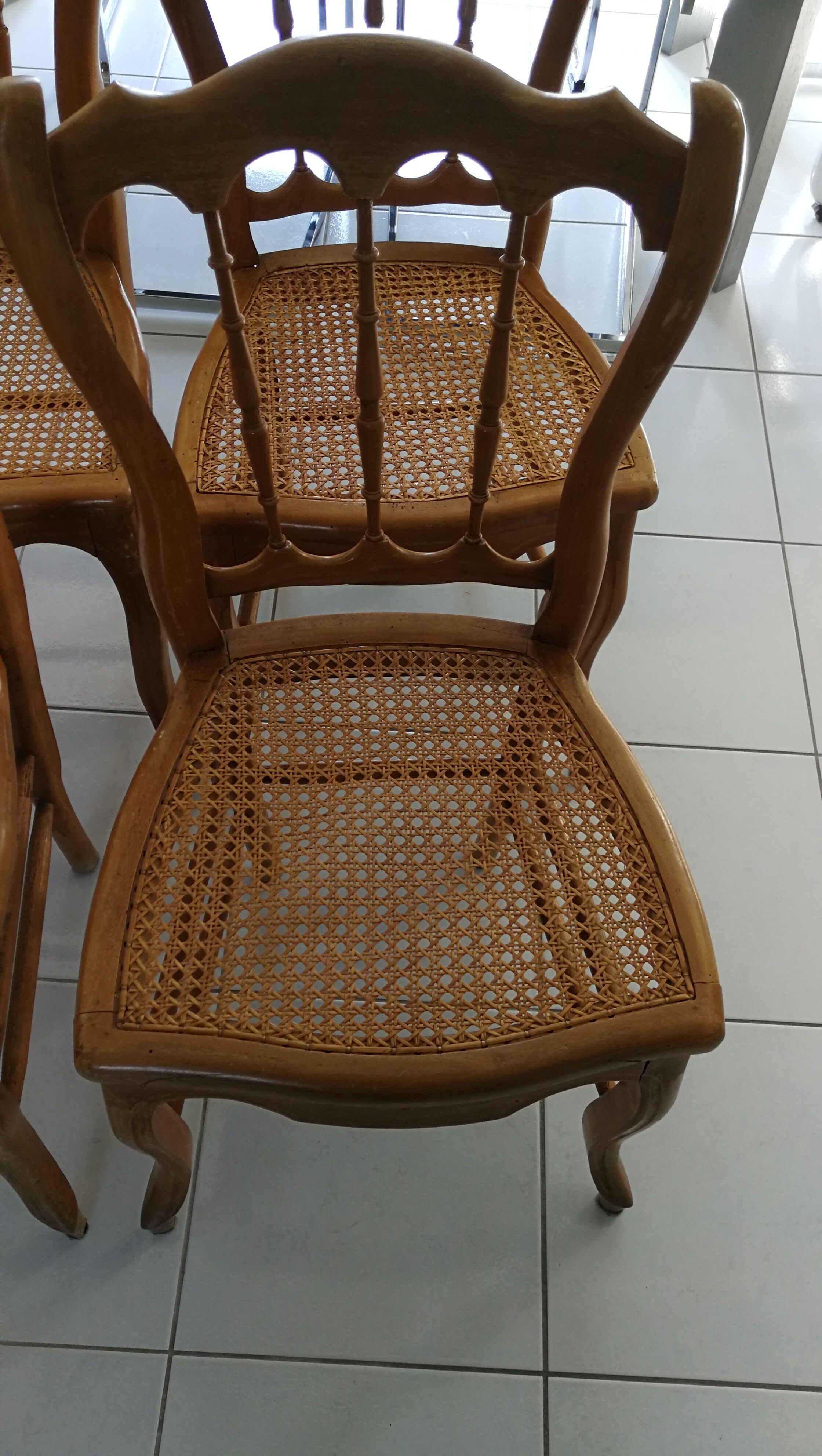 6 chairs in natural canning