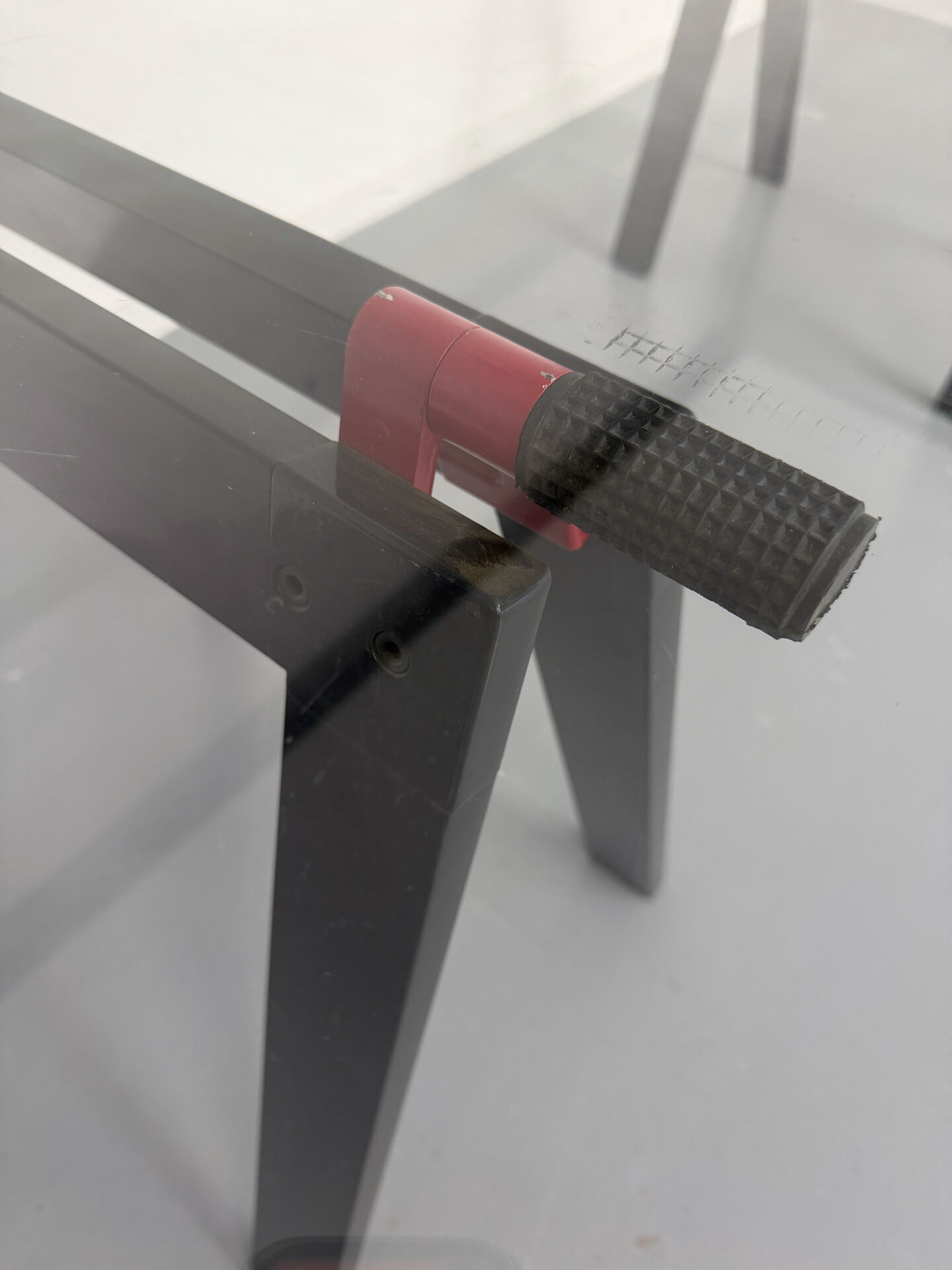 Table / Glass desk "Gaetano" design Gae Aulenti Zanotta 1970s