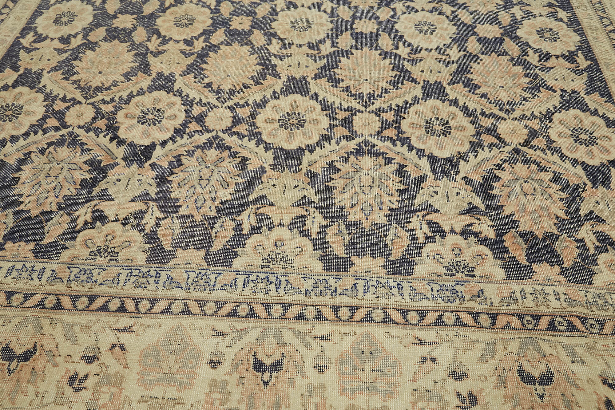1980s 277 cm x 393 cm beige wool carpet