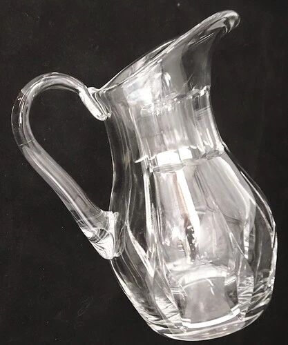 Saint Louis Cerdagne jug, crystal water carafe, signed, excellent condition.