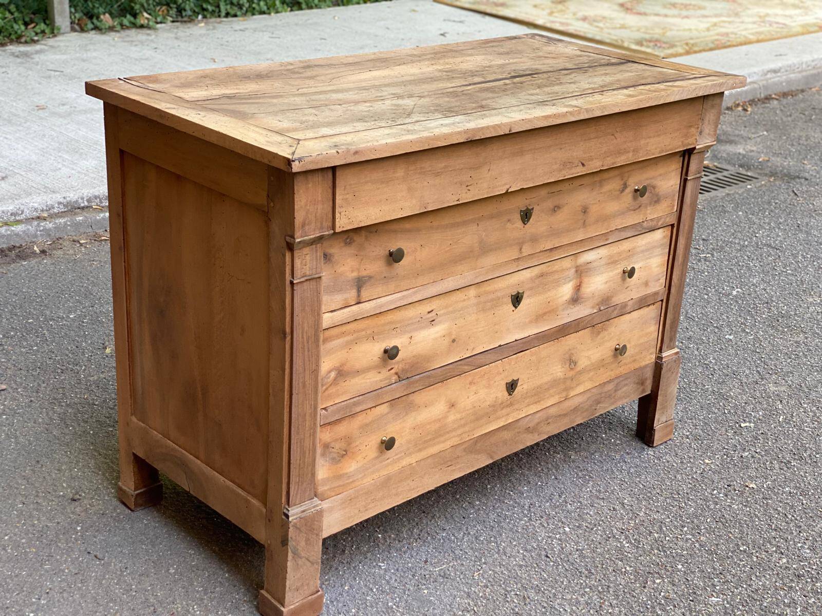 Commode vintage en bois massif Louis Philippe XVIIIème