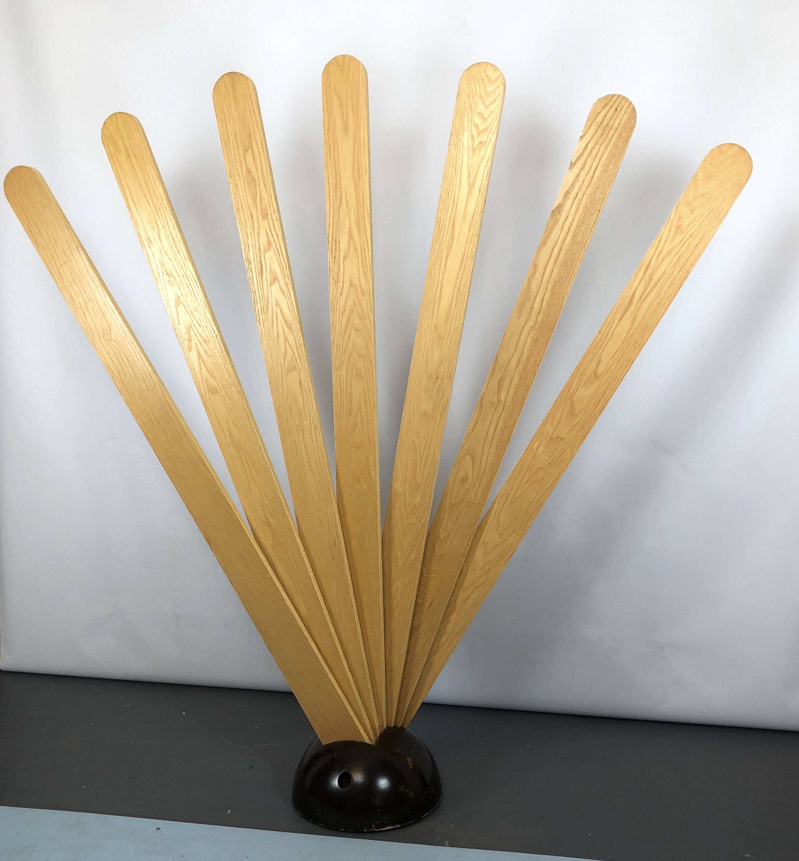 "Ventaglio" coat rack or room divider by G. Pasotto for Tarzia, 1970s