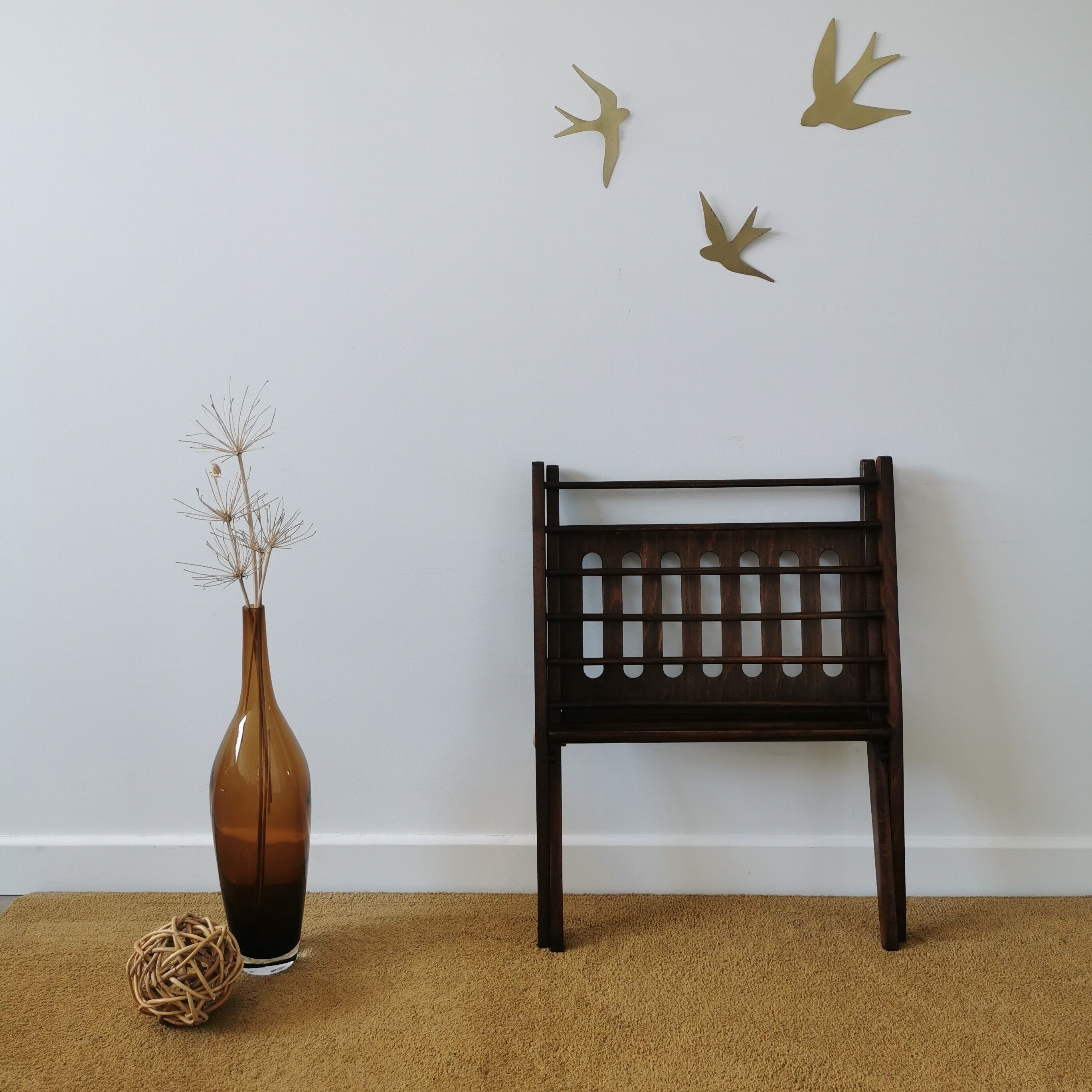 Vintage magazine holder