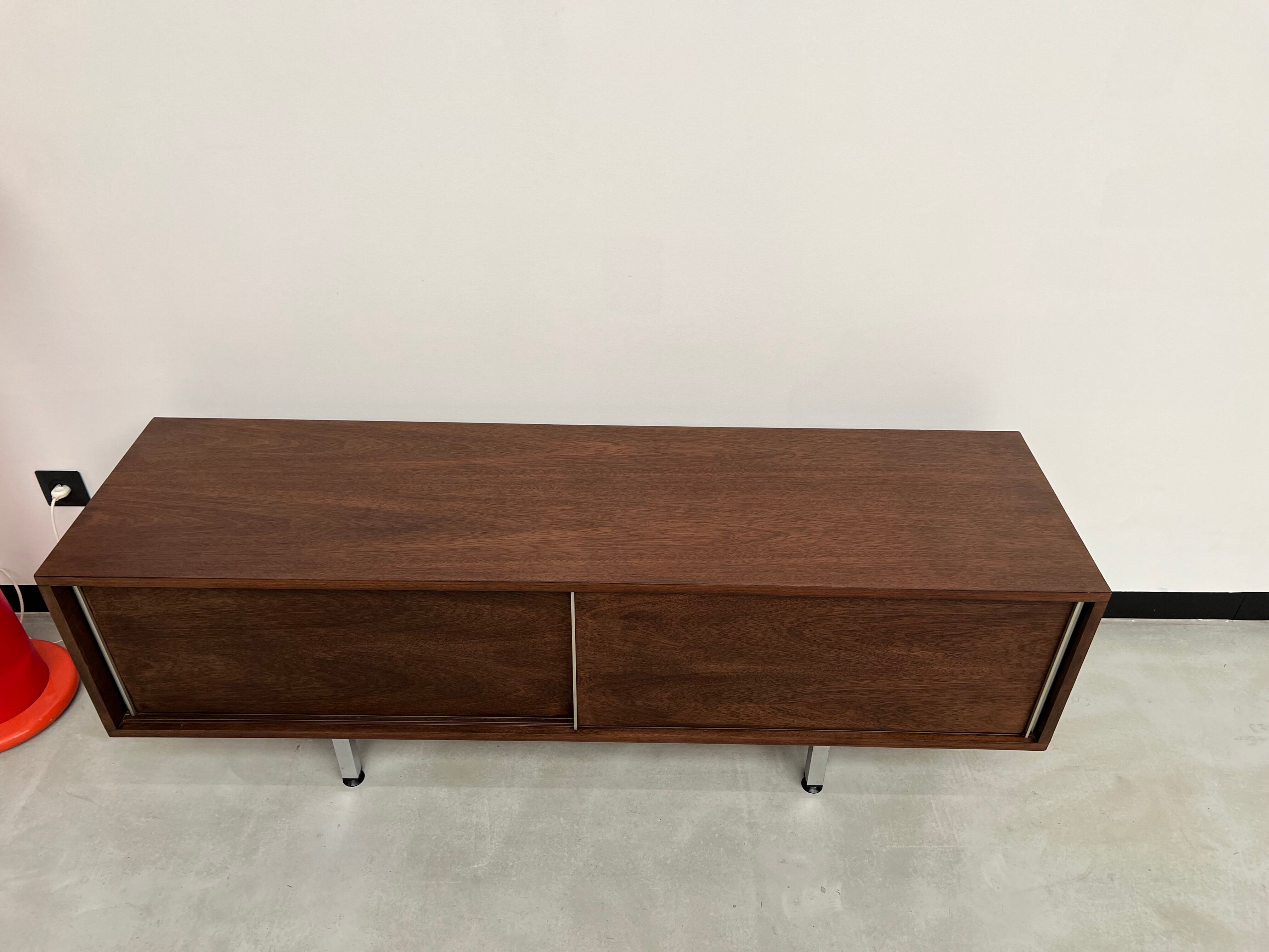 Italian sideboard from the 70s in rosewood