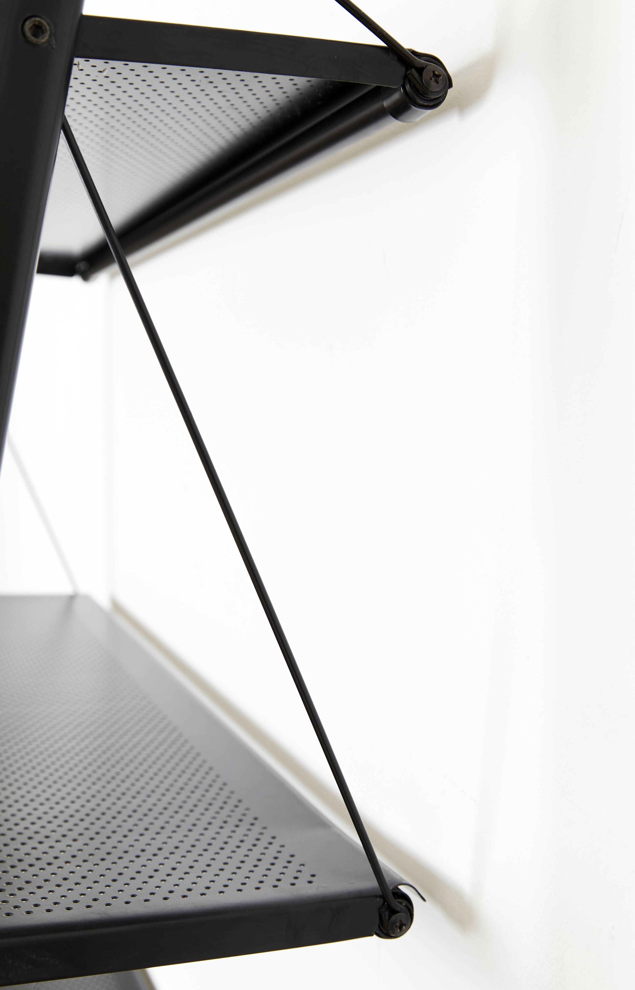 Etagère postmoderne dans le style de Philippe Starck