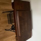Table sewing machine singer