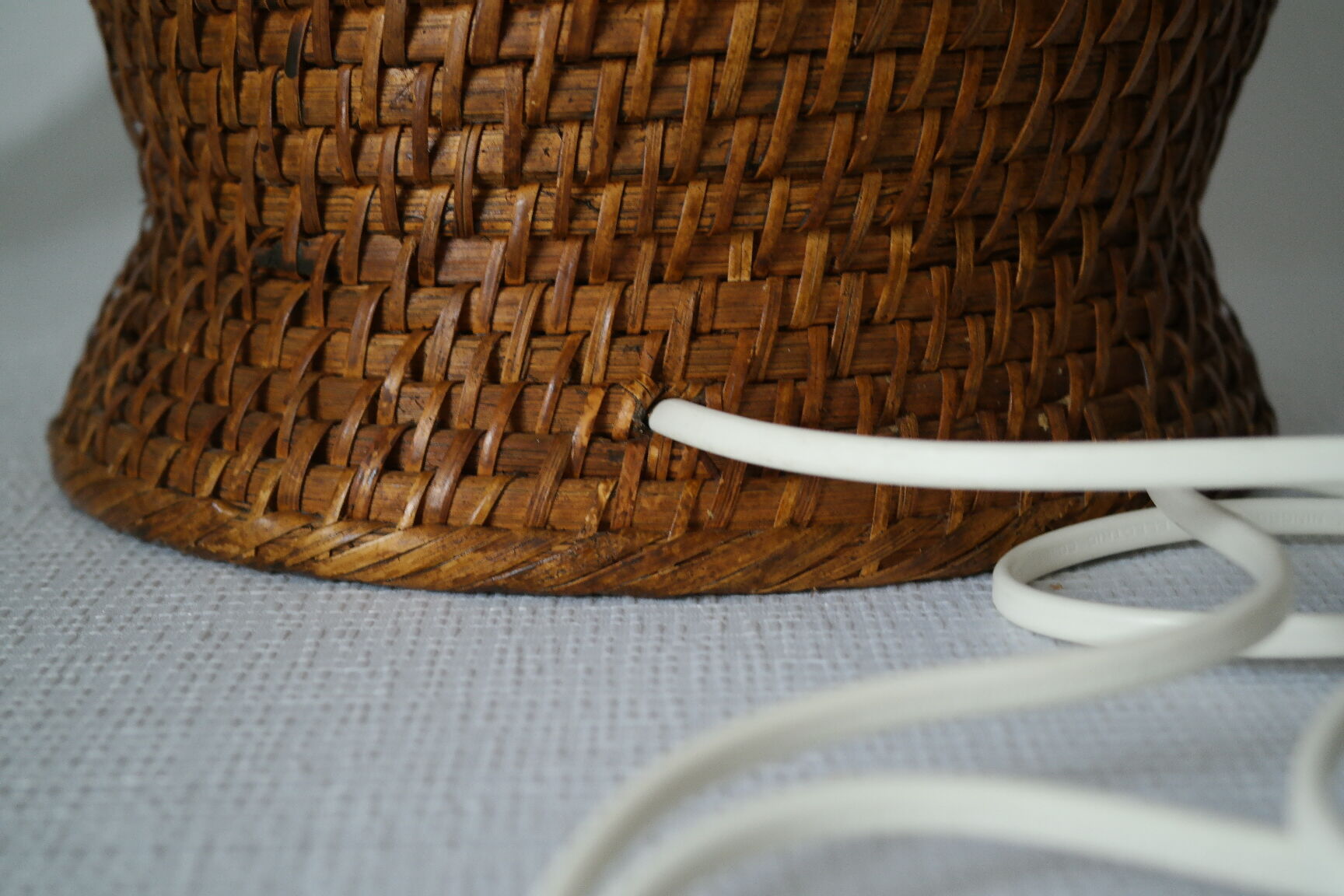 Vintage braided rattan lamp foot 60