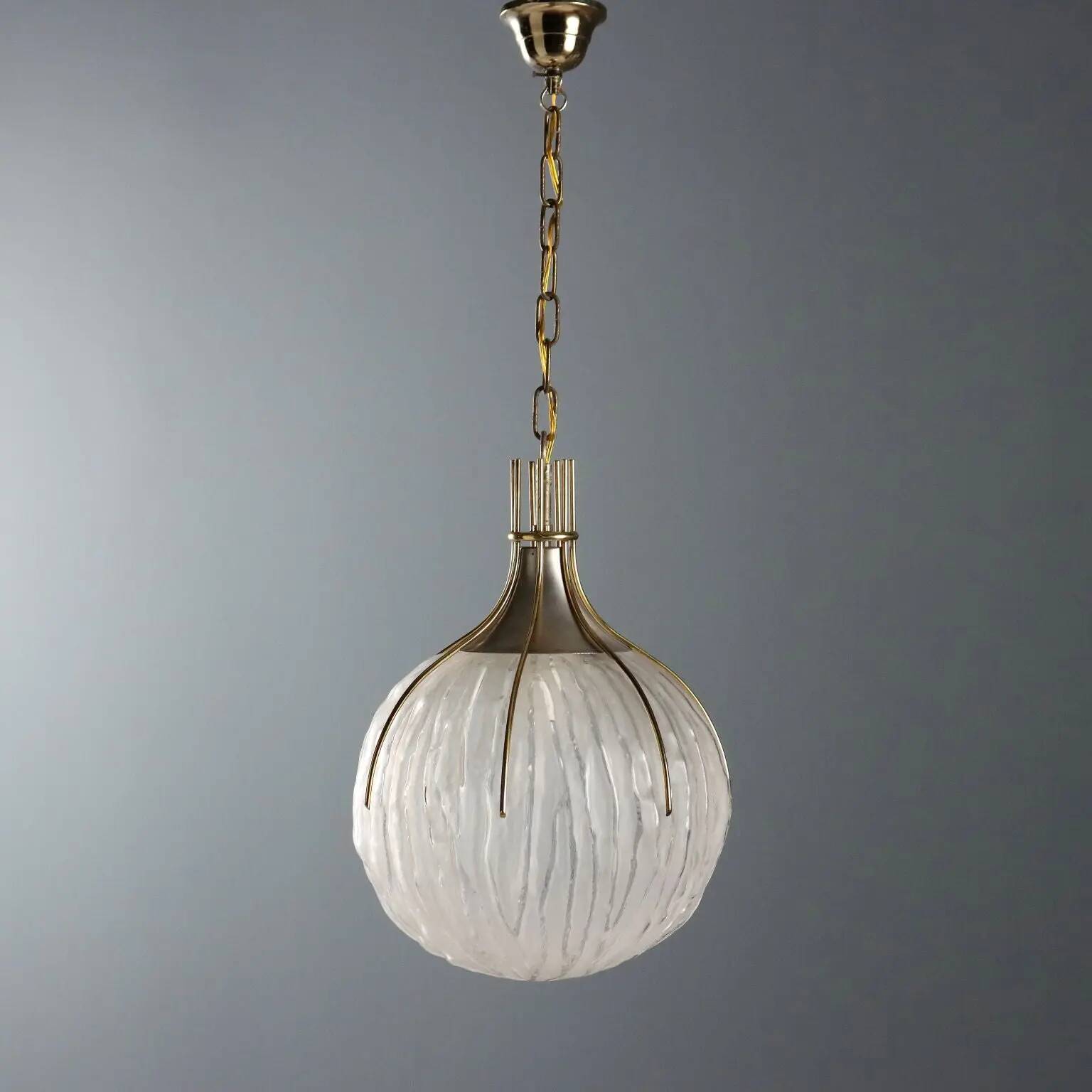 Suspension vintage en métal, laiton et verre, Italie, années 1970