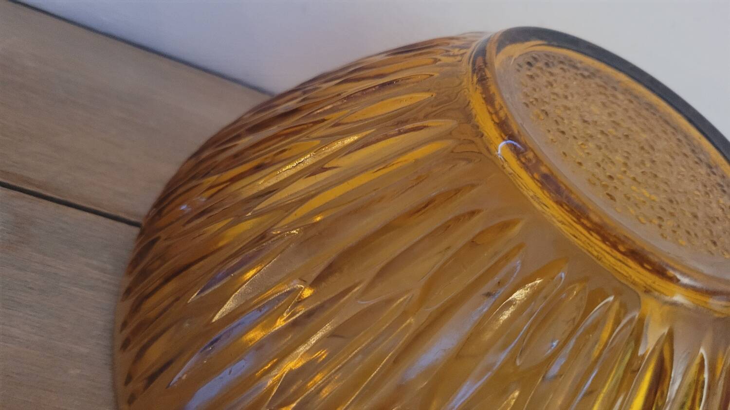 Saladier verre ambré 70's