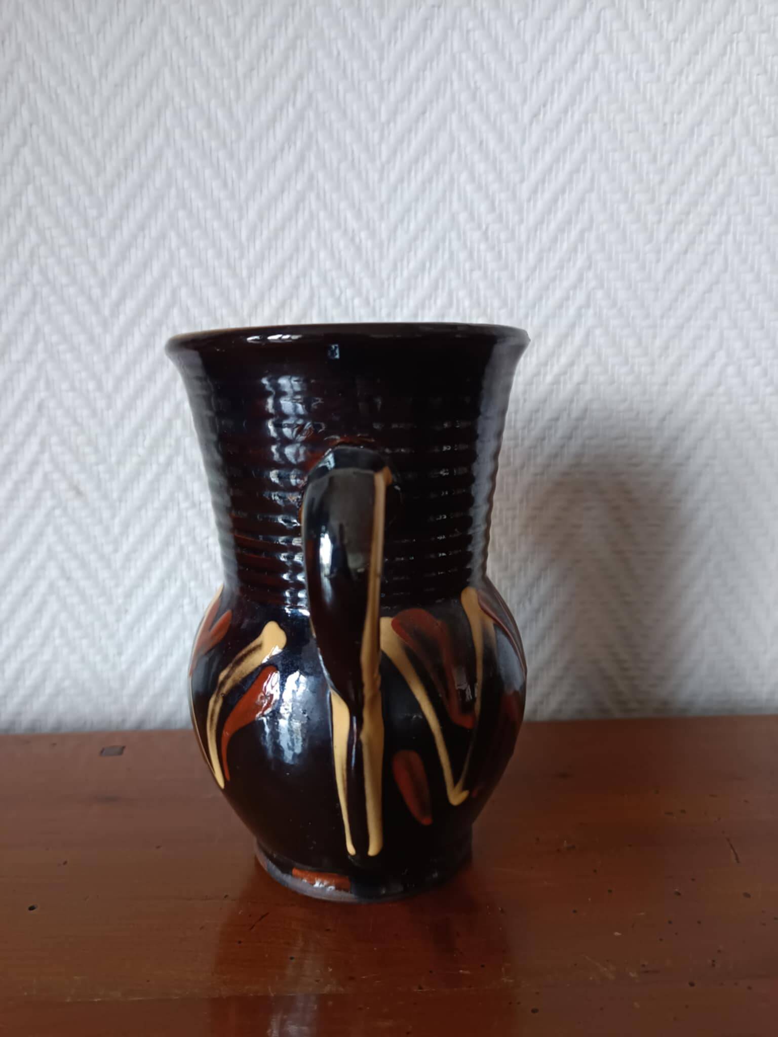 Pair of vintage 1960 ceramic vases