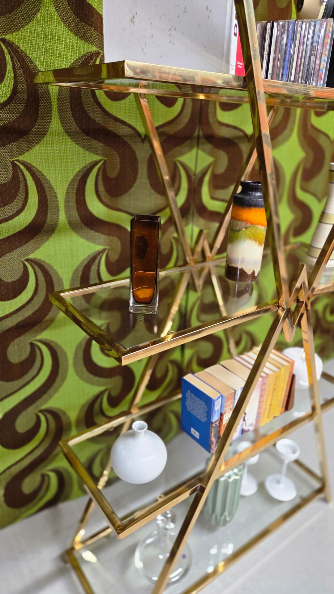 Etagère design en laiton année 80
