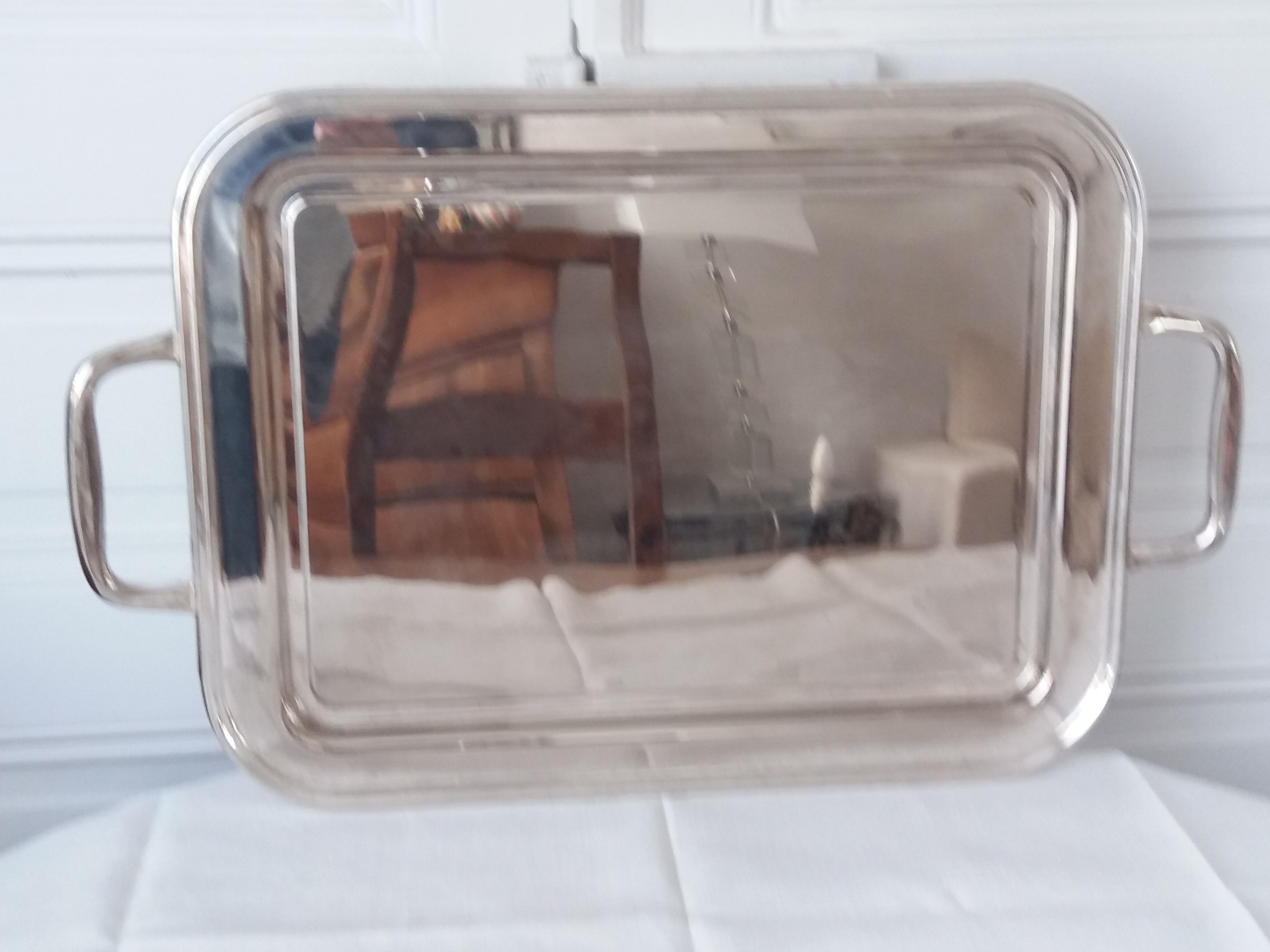 Rectangular silver metal top