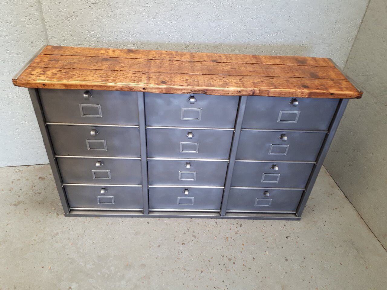 Buffet industrial strafor twelve valves