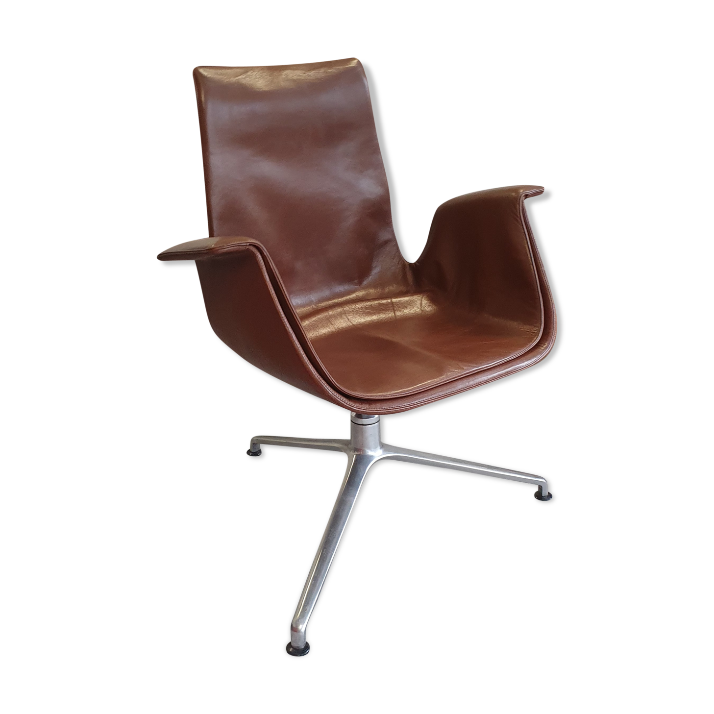 Tulip Chair by Jørgen Kastholm & Preben Fabricius Kill International