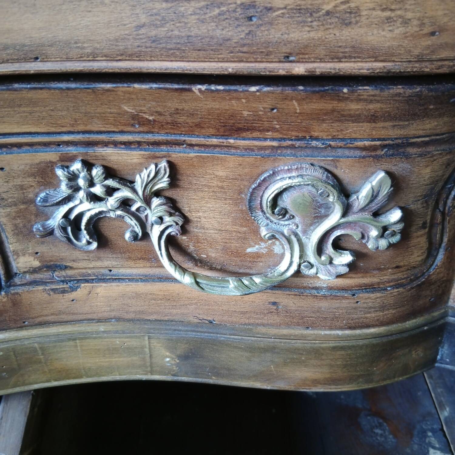 Commode tombeau bordelaise Louis XV