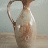 Sandstone pitcher