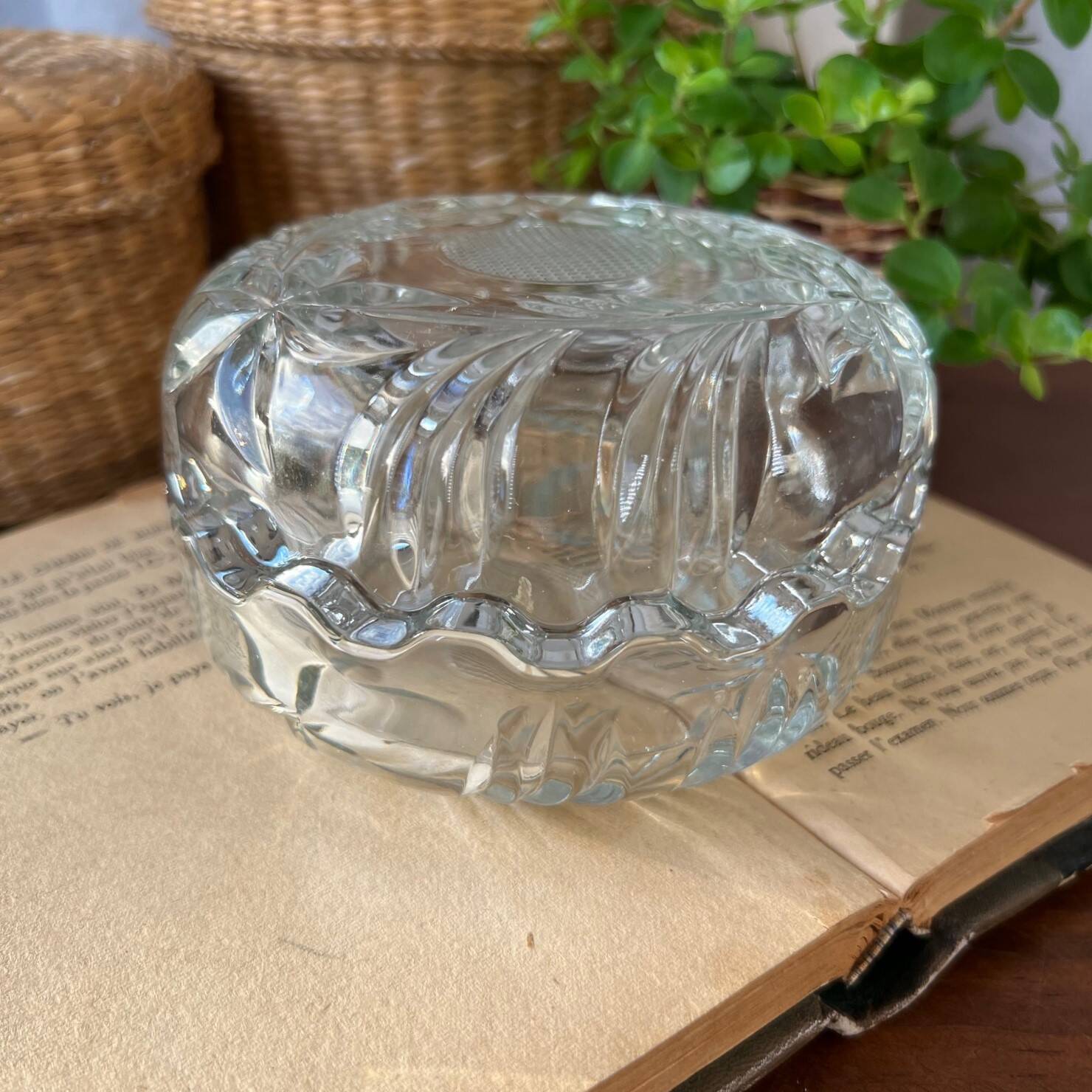 Crystal candy dish