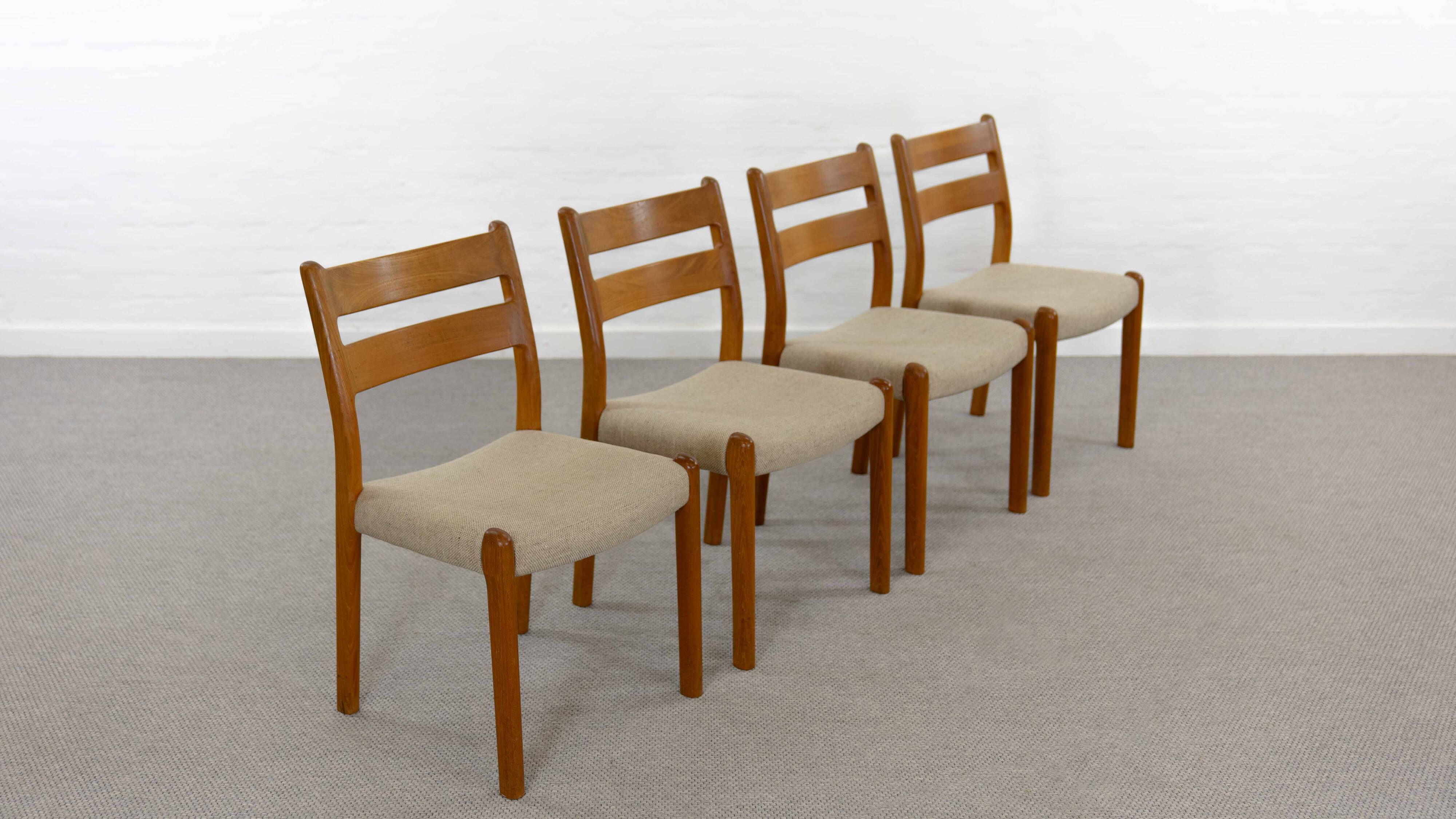 Chaises de Salle à Manger Mid-Century en Teck par EMC, Danemark, années 60, Set de 4