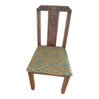 Chaise vintage en bois sculpté dessin fleurs