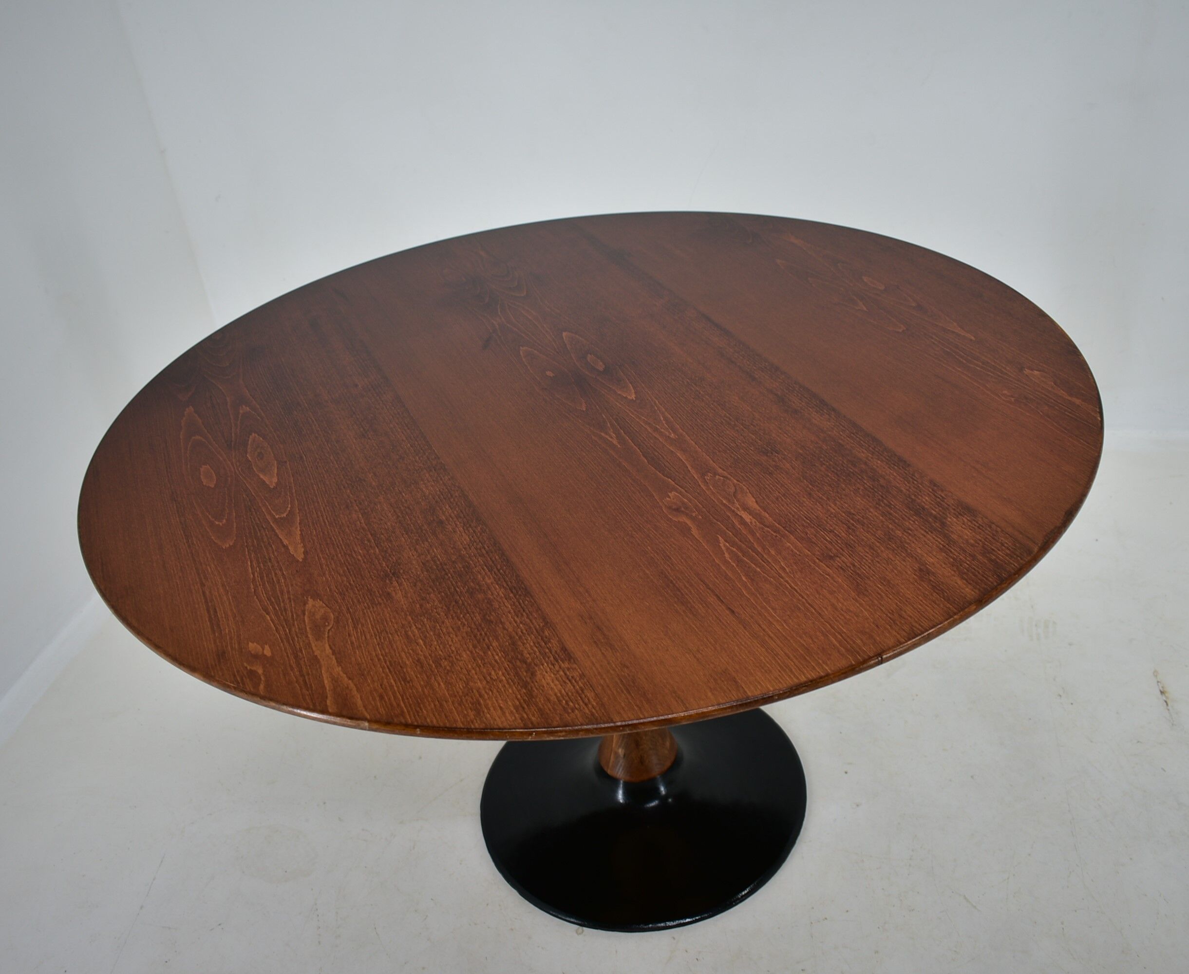 1969s beech round dining table, Czechoslovakia
