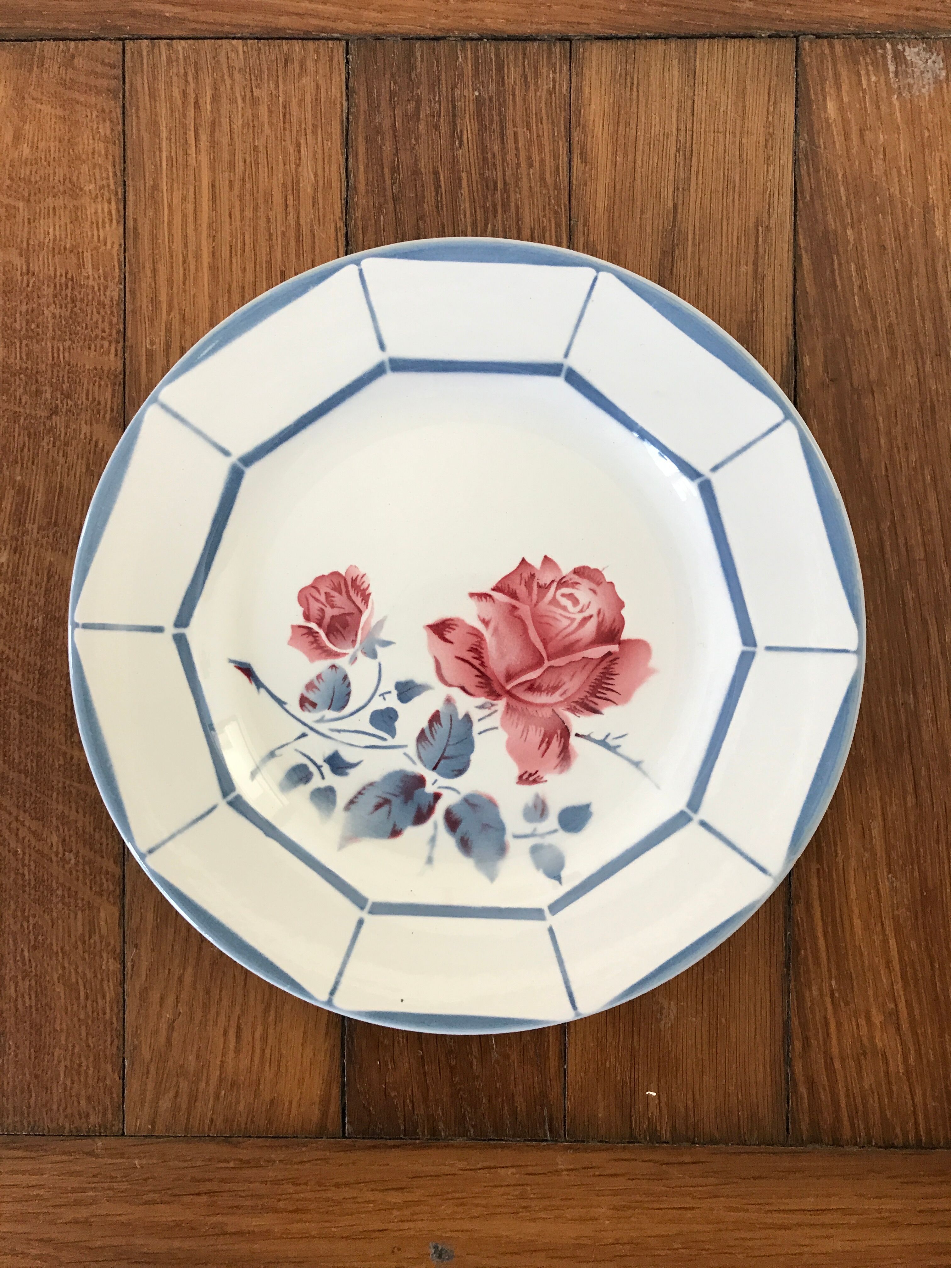 Series of 10 Digoin and Sarreguemines dessert plates