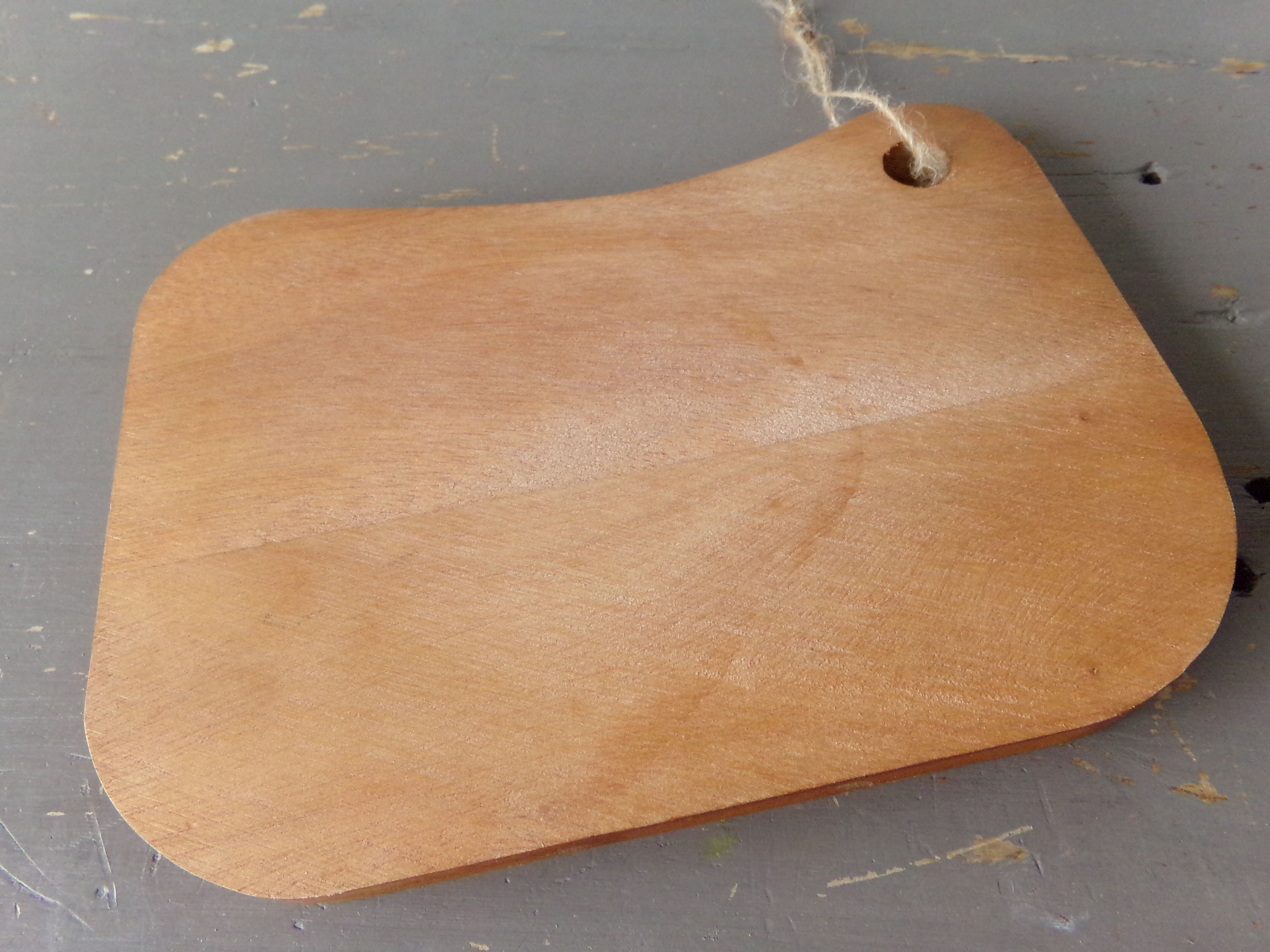 Acacia cutting board