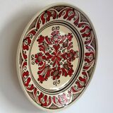 Grande assiette murale en céramique signée Korond, Hongrie