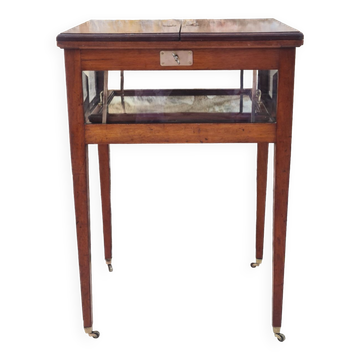 Mahogany tea table