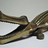 Casse-noix zoomorphe alligator crocodile laiton xl 35cm vintage