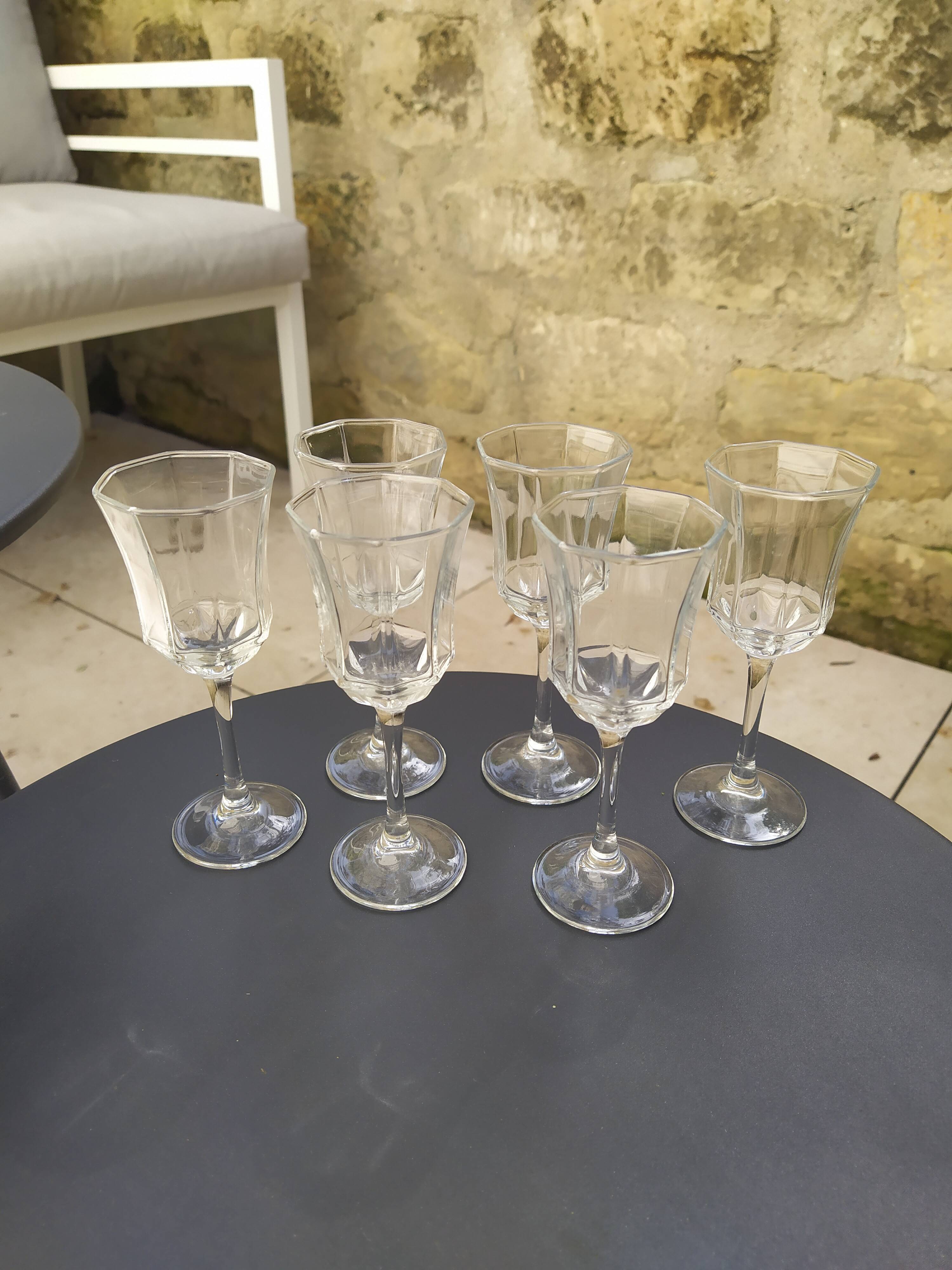 6 Luminarc liquor glasses
