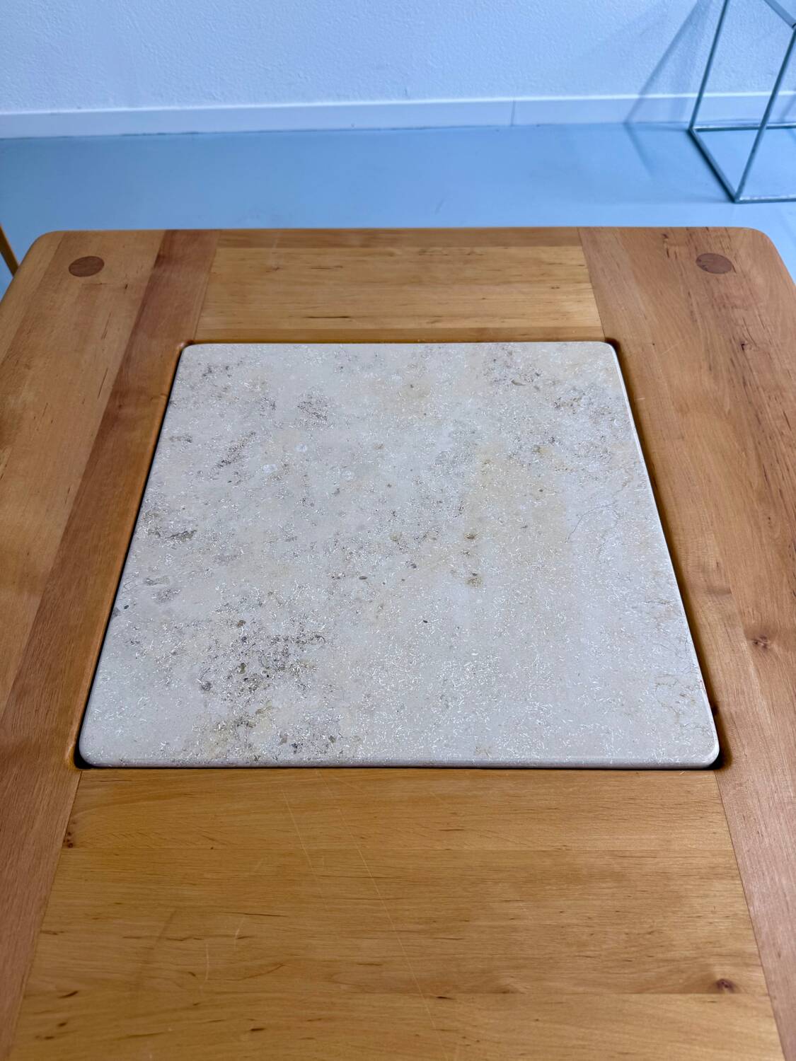 Table basse ancienne bois et travertin design des années 70 vintage
