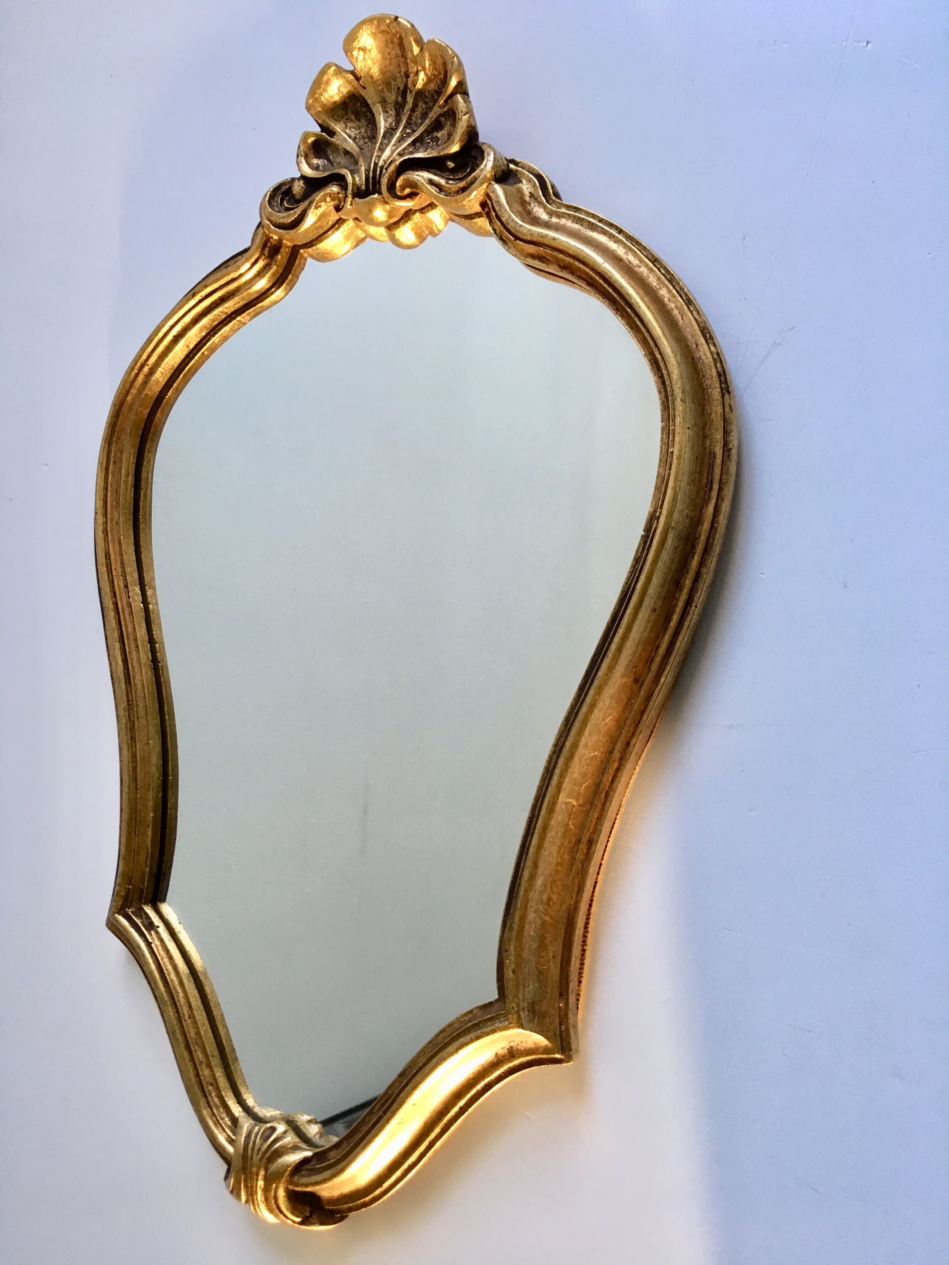 Mirror rocked carved and gilded wood 30x45cm