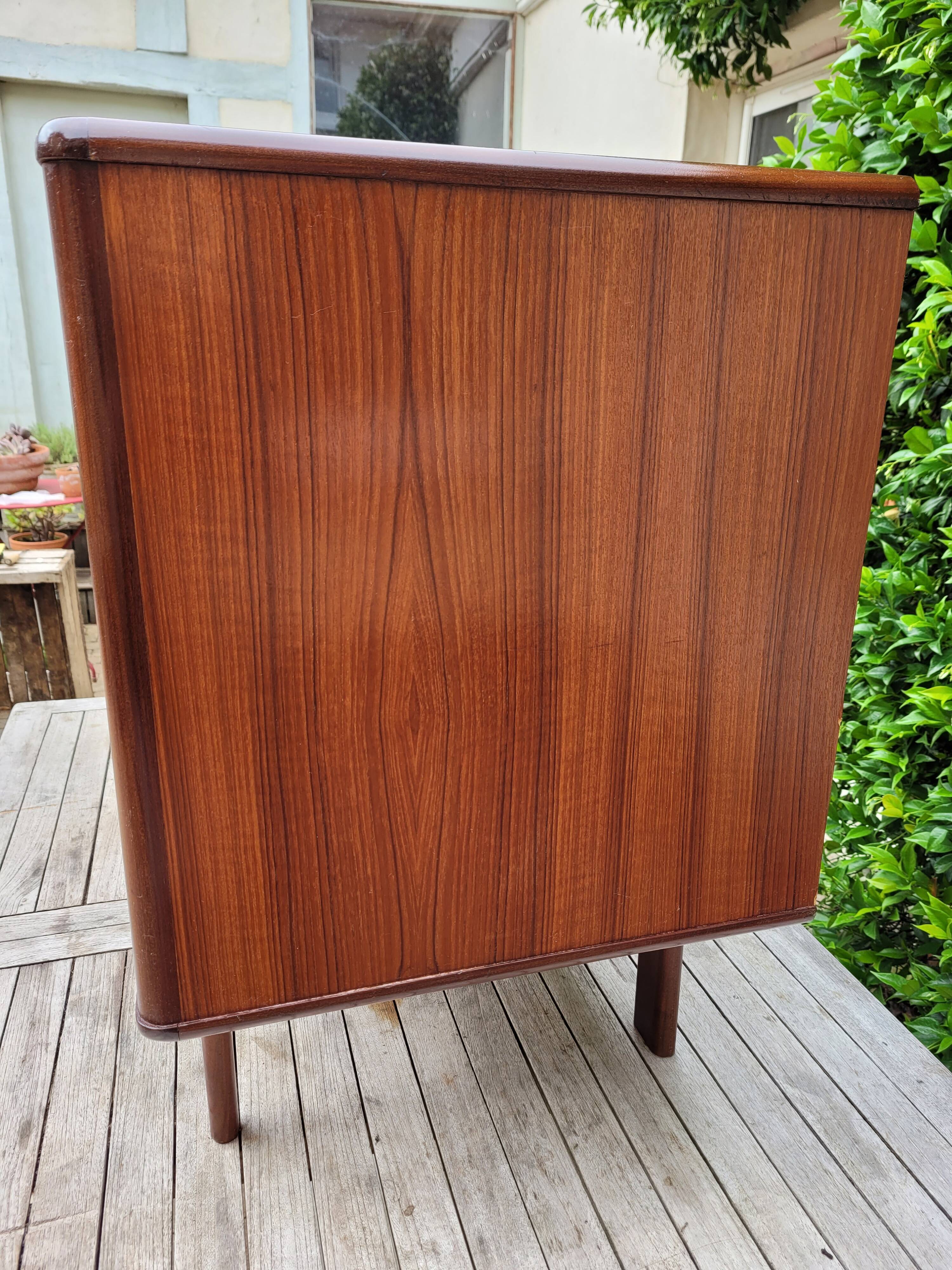 Vintage teak chest of drawers