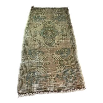 Tapis pastel turc vintage 97 x 50 cm