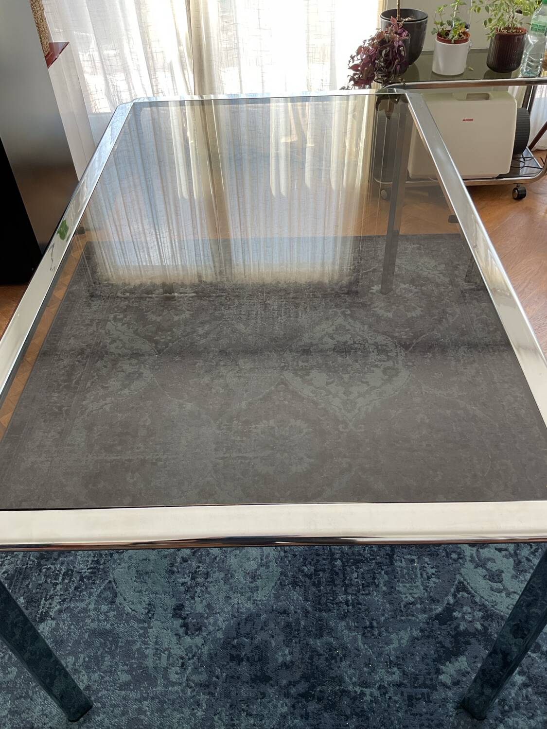 Table à manger chromée design et production par Fratelli Orsenigo