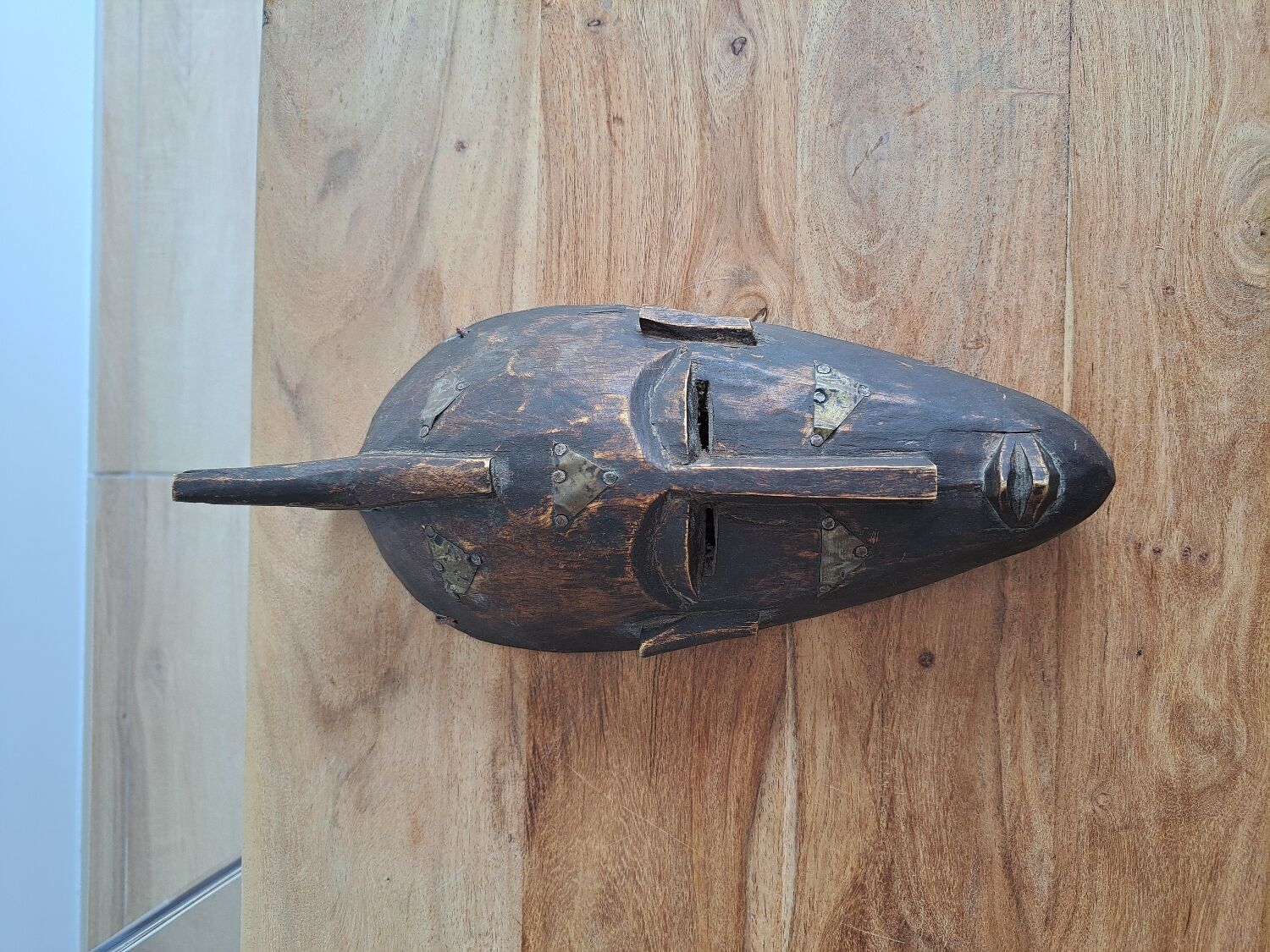 Scultated African mask