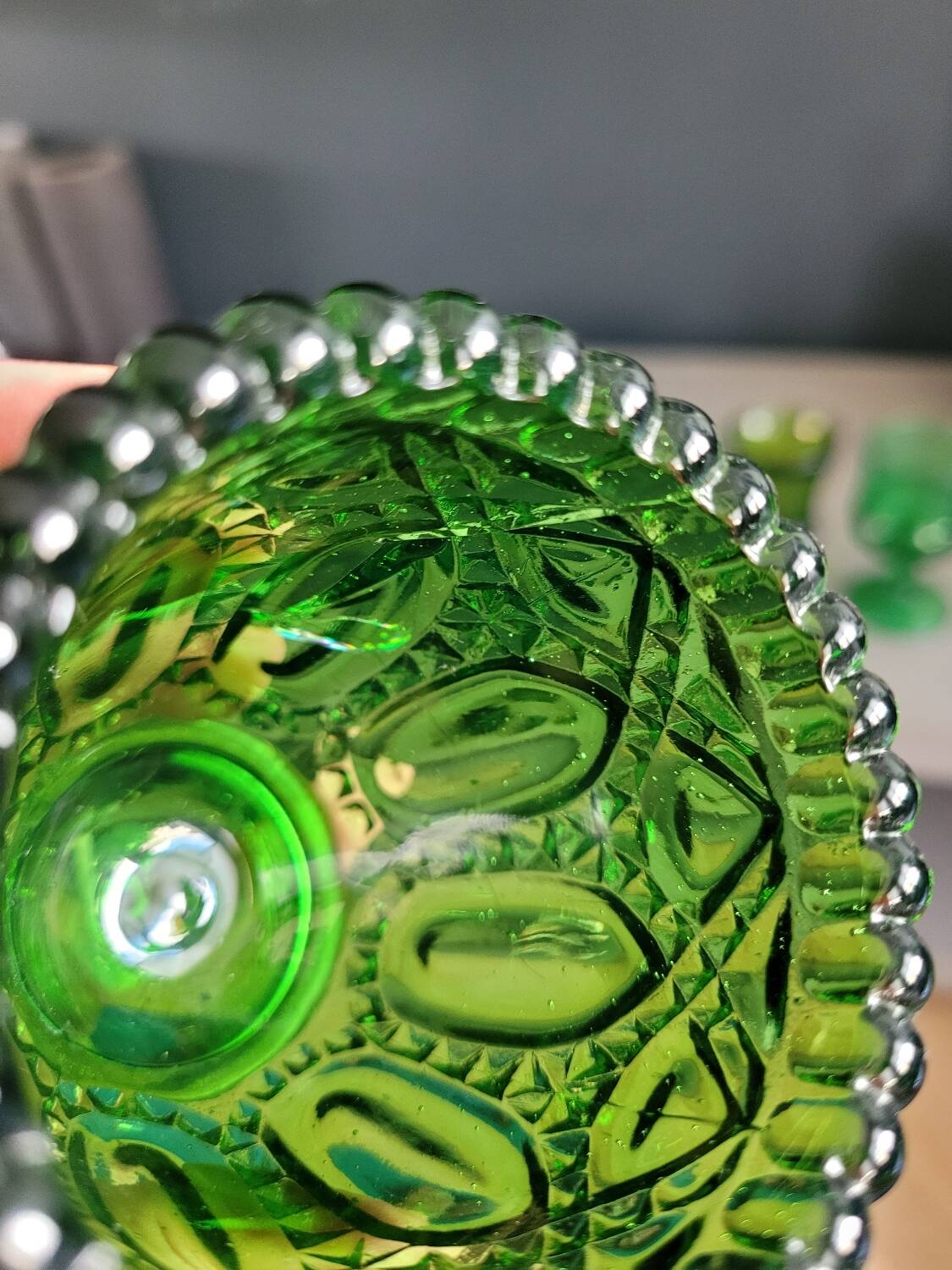 Set of 6 green molded glass glasses